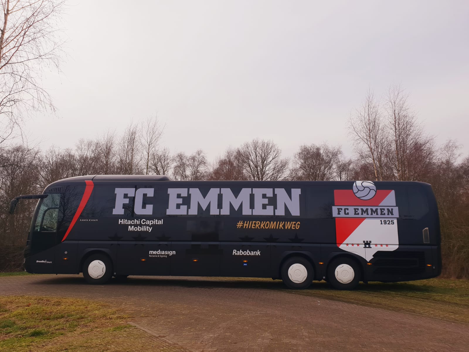 Spelersbus FC Emmen huren