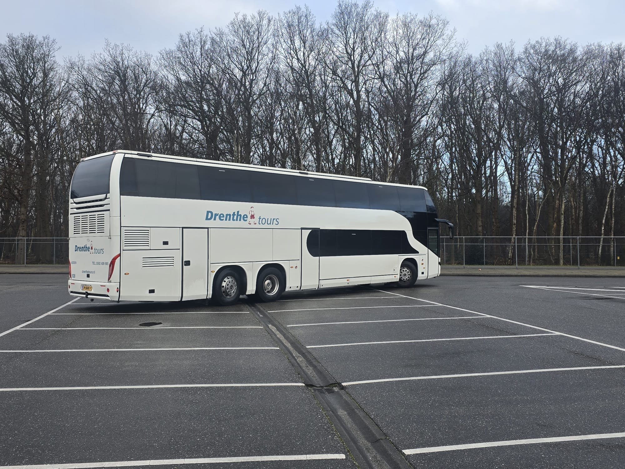 Dubbeldekker touringcar huren