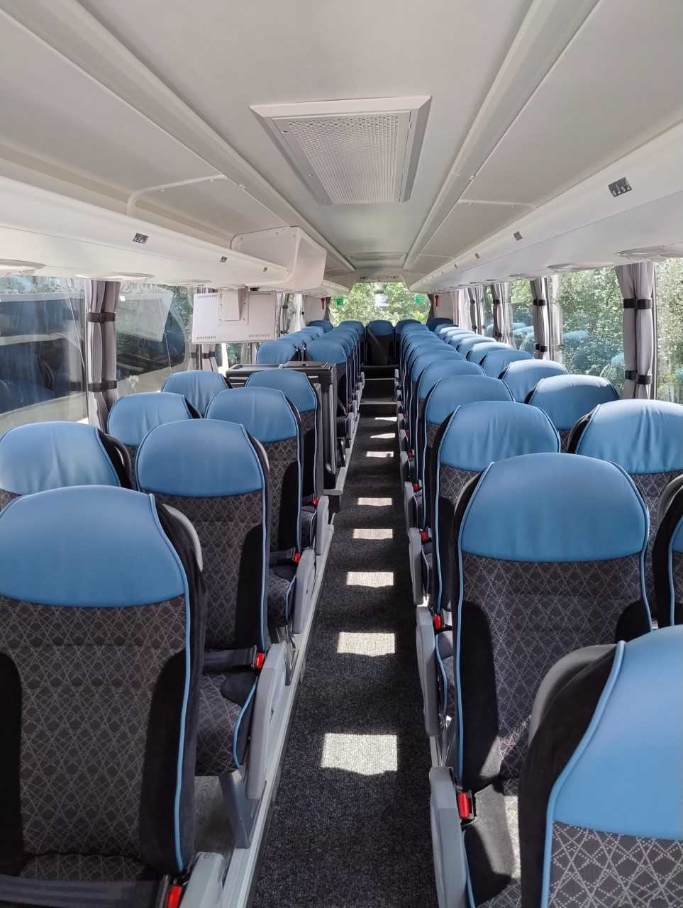 50-persoons touringcar