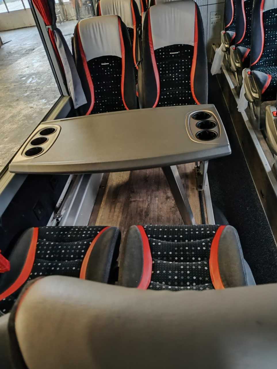 Dubbeldekker touringcar huren