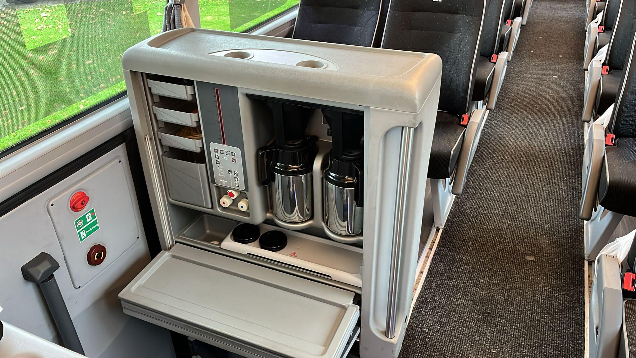 Spelersbus FC Emmen huren